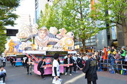 川崎でスター・ウォーズ パレード開催! 街が“銀河系”に! 画像