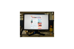【Editor's Choice(液晶編1-1)】もう戻れない!? 魅惑の24.1型ワイドモニタ—FlexScan SX2461W 画像