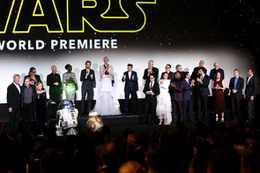 「スター・ウォーズ」ワールドプレミア! 新旧キャスト勢ぞろい 画像