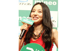 ベッキー、「スカパー!音楽祭」MCに決定……出演はももクロ、OKAMOTO'Sら 画像