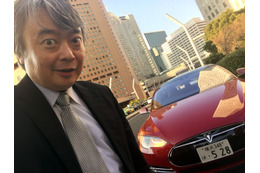 【木暮祐一のモバイルウォッチ】第91回 ついに“自動運転”が国内でも承認! テスラ・モデルS「P85D」を一般道で試乗 画像