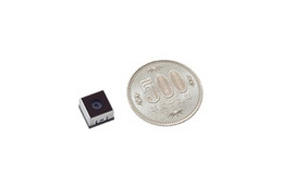 シャープ、業界最小・最薄光学サイズ1/3.2型500万画素CMOSカメラモジュールを発売 画像