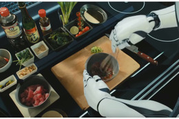 驚くほど滑らかな動きの調理ロボット!一流シェフのスキルを再現 画像