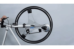たった60秒で電動アシスト付き自転車に大変身! 画像
