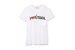 オルセン姉妹・エリザベス&ジェームス、ワールドカップ限定Tシャツ発売 画像