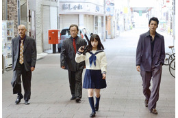 橋本環奈の特典映像公開!『セーラー服と機関銃-卒業-』ブルーレイ&DVDリリースが3日発売 画像