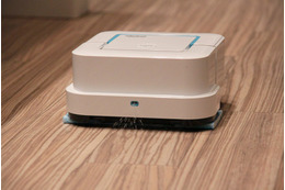 スマホアプリに対応! コンパクトな床拭きロボット「ブラーバ」 画像