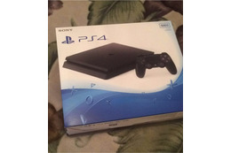 「PlayStation Slim」が海外オークションに!? 海外で話題に 画像