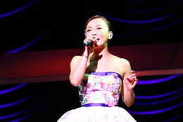 華原朋美、年下の新恋人と交際順調!コンサートでも「とっても幸せです、私」 画像
