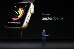 au、Apple Watch Series 2の価格を発表！金利ゼロで24回分割払いに対応 画像