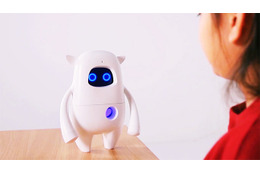 英語の先生はロボット! 会話を通してお互いが成長するAI 画像