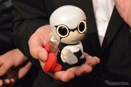 トヨタの小型ロボット「KIROBO mini」、今冬に先行販売！価格は39,800円 画像