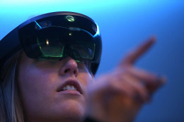 MRヘッドセット「Microsoft HoloLens」がついに日本でも展開へ 画像