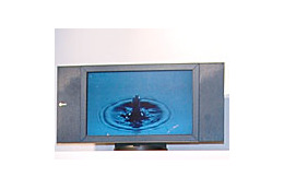 ナナオ、応答速度5.5m秒のOCB液晶パネルを採用したデジタルハイビジョン液晶テレビ 画像