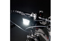 スマホも充電OK!280ルーメンの自転車用LEDライト 画像