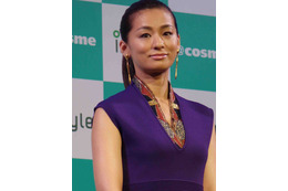 尾野真千子が今年最も輝いた女性に!「芝居ばかりでなく違うことにも挑戦したい」 画像