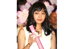 川口春奈、「自分の作品で初めて泣いた」!主演作『一週間フレンズ。』 画像