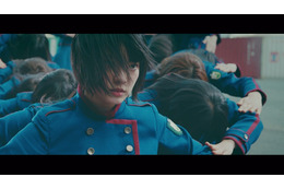 欅坂46、4thシングル「不協和音」フルMV公開！　攻撃的なダンスは必見 画像