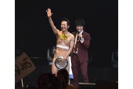 アキラ100%、10代女子たちの前で裸芸を披露…平祐奈「下品!」 画像