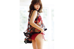 小嶋陽菜、おしゃれセクシー!AKB48最後のグラビア披露! 画像