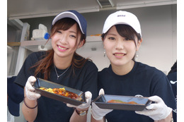 人気のまかないメニューをワンコインで!30分待ち列もできる「まかないフェス」開催中 画像