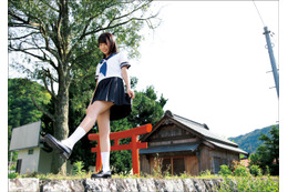 元NMB48の藤江れいな、写真集発売!セーラー服&白無垢姿なども披露 画像