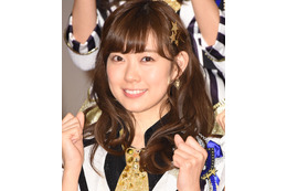 渡辺美優紀、“ビキニの日”に美尻ショット公開!ファン「た、たまらん」と興奮 画像