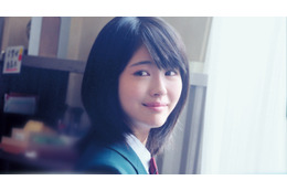 浜辺美波の自撮り動画に、後藤輝基、DAIGOら大興奮!「5時間見てられる」 画像