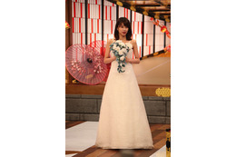 加藤綾子がウェディングドレス姿を披露＆結婚について言及 画像