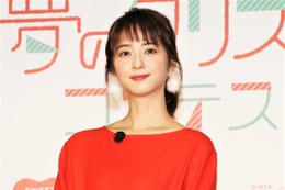 佐々木希の可愛すぎるどアップショットが話題 画像