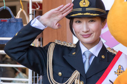 武田梨奈が1日警察署長に！「身も心も引き締まり、嬉しい」 画像