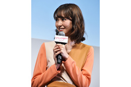 桐谷美玲、腰元が大胆に露出したワンピースで登場!「細い……」と女性からため息 画像