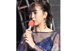 藤田ニコル、パジャマ動画に「かわいい」と反響!自身のオリジナルブランド撮影 画像