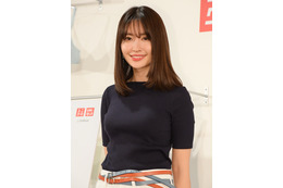 小嶋陽菜、美胸くっきりで報道陣を魅了……“幸せブラ女神”目指す? 画像