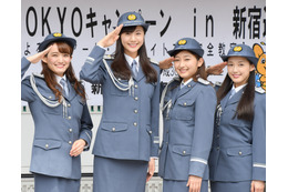 大伴理奈、キャンパスクイーン岡田&松井&高尾のキュートな女性警察官姿に感動 画像