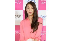 GENKING、性別適合手術から1年!彼氏とのラブラブ2ショット公開 画像