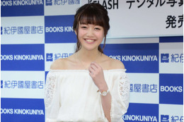“シンモグラ”松川菜々花、「ギリギリラインを攻めたい!」 画像