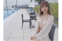 江野沢愛美、キュートな白ビキニ姿を公開!絶賛の声多数 画像