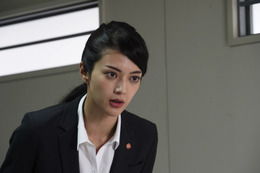 9頭身女優・田中道子、ドラマ『絶対零度』出演！ロボットのような女刑事役 画像