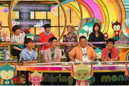 カツラ、メガネにジャージ姿の土屋太鳳が『チア☆ダン』ロケ地の高校に!気付く?気付かない? 画像