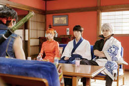実写「銀魂2」小栗旬&菅田将暉&橋本環奈らが東京バスツアー!Twitterにて生中継決定 画像