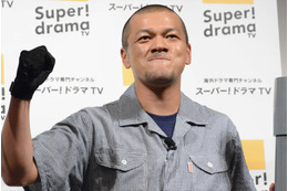 カミナリ竹内、「彼女ができた」報道を否定!「家に来たのはプロの方」 画像