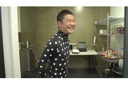 【昨日のエンタメニュース】ZOZO前澤社長が月へ/デヴィ夫人、河北麻友子に猛反発 画像