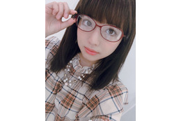 どのメガネが好み？武田舞彩、ファン参加型の「メガネGP」を開催中！ 画像