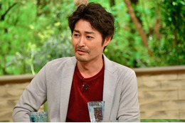 「TEAM NACS」での立ち位置、メンバーとの関係は?俳優・安田顕の素顔にサワコが迫る 画像