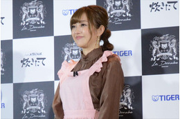 新妻の菊地亜美、プライベートのエプロン姿披露!のろけエピソードも 画像