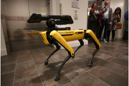 すでに300万再生突破!キレキレのムーンウォークを披露するBostonDynamicsのロボット 画像