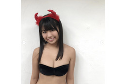 大原優乃、小悪魔セクシーな“ハロウィン”グラビアオフショット公開! 画像