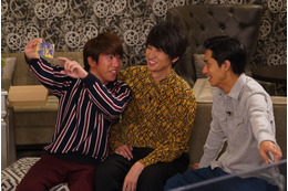 関ジャニ錦戸らが女性社長のスマホをのぞき見...そこには?! 画像