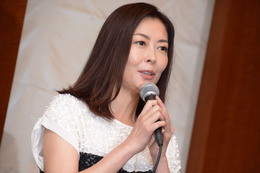 中山美穂、『WAKUWAKUさせて』を23年ぶりに熱唱!SNSで反響 画像